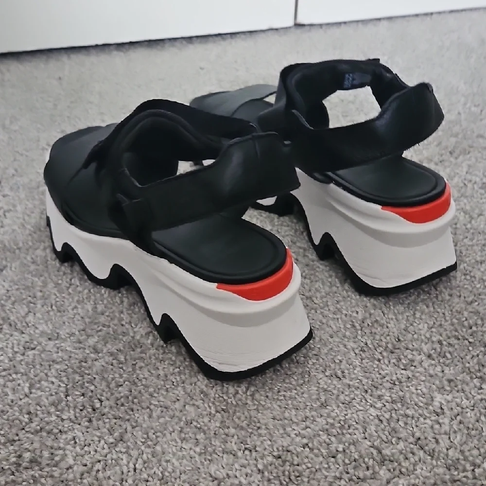 Sorel Black and White Women's Sandals - Picture 4 of 5